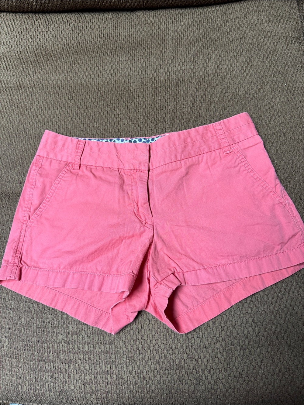 J. Crew 100% cotton BROKEN-IN salmon colored 2.5” inseam Chino shorts. Size 2.